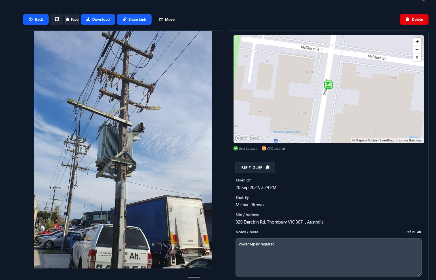 One photo open, with its map, reference, address and notes.